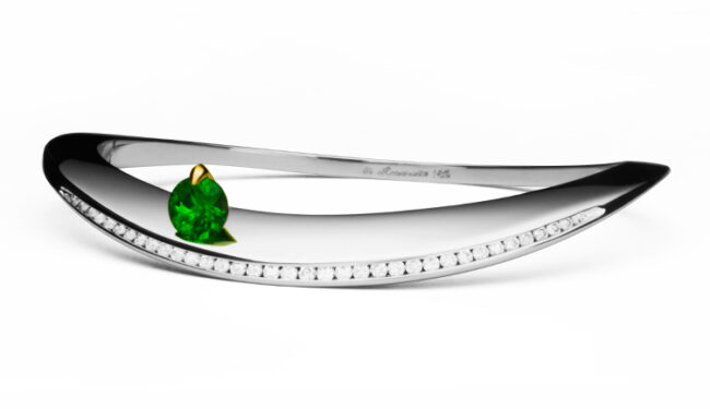 33-36 Emerald by Pascal Lacroix